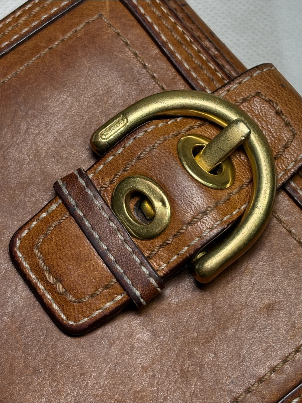 Coach Hamptons Soho Buckle Brown Leather Bifold Compact Wallet - Picture 2 of 12